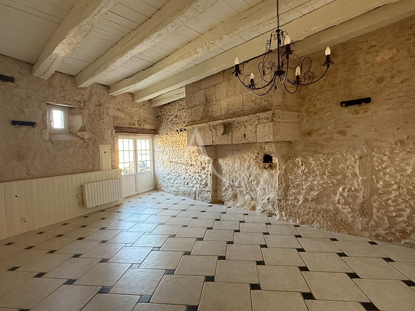 Maison LA CHAPELLE DES POTS (17100) 4 pi&egrave;ces 109.00 m&sup2;