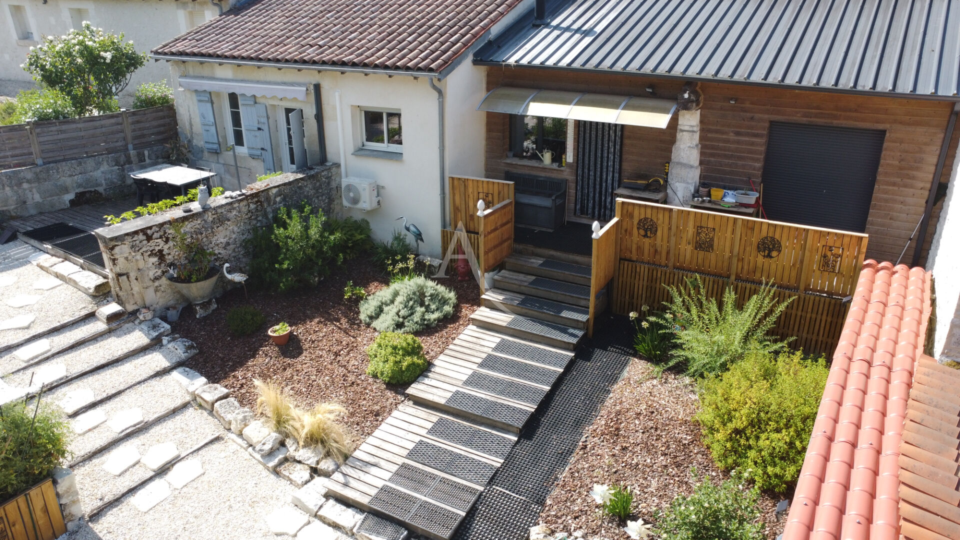 Maison COURCOURY (17100) 6 pi&egrave;ces 184.00 m&sup2;