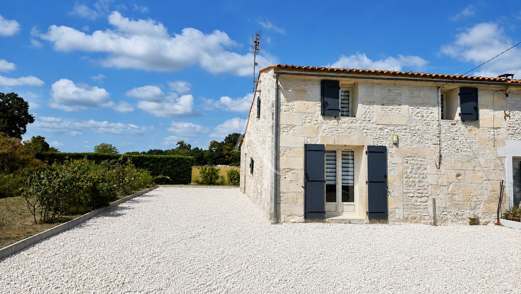 Maison VARZAY (17460) 3 pi&egrave;ces 96.00 m&sup2;