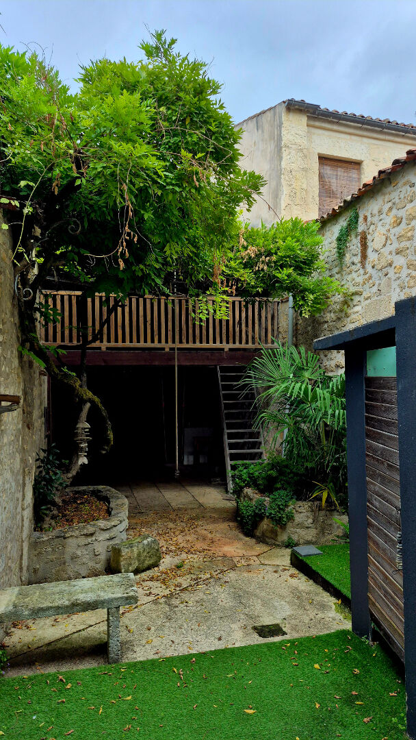 Maison 4 pièces 136 m² · à Saintes · 136,1 m² · 210 870 €