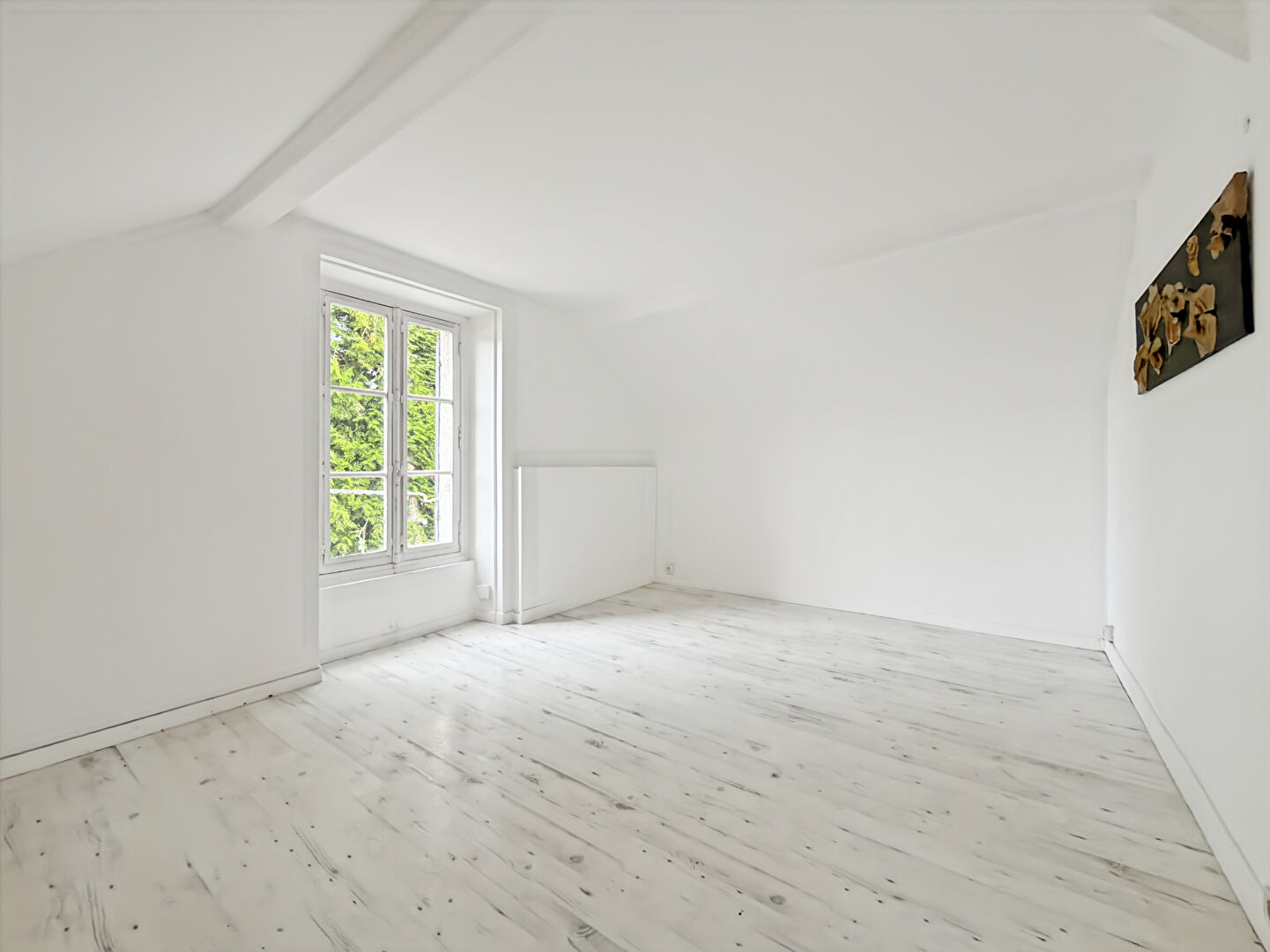 à 20 km de Beynes Exclusif 570 € / mois cc Appartement 2 pièces , 1 chambre 31.00 m² Voir le bien