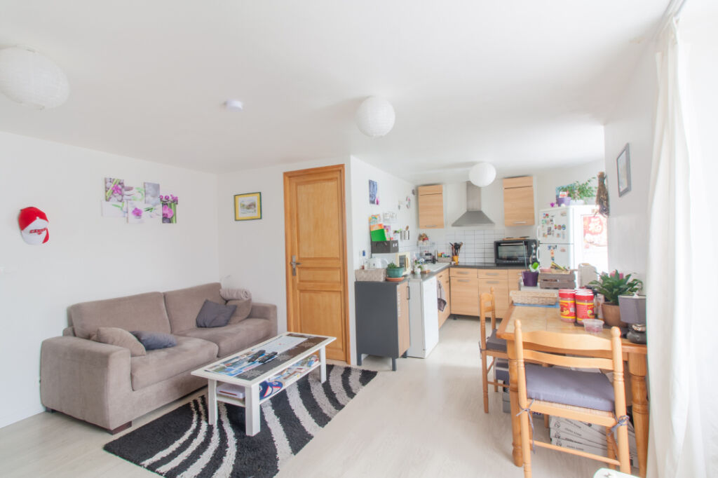 Immeuble de rapport SERAINCOURT (95450) 15 pi&egrave;ces 300.00 m&sup2;