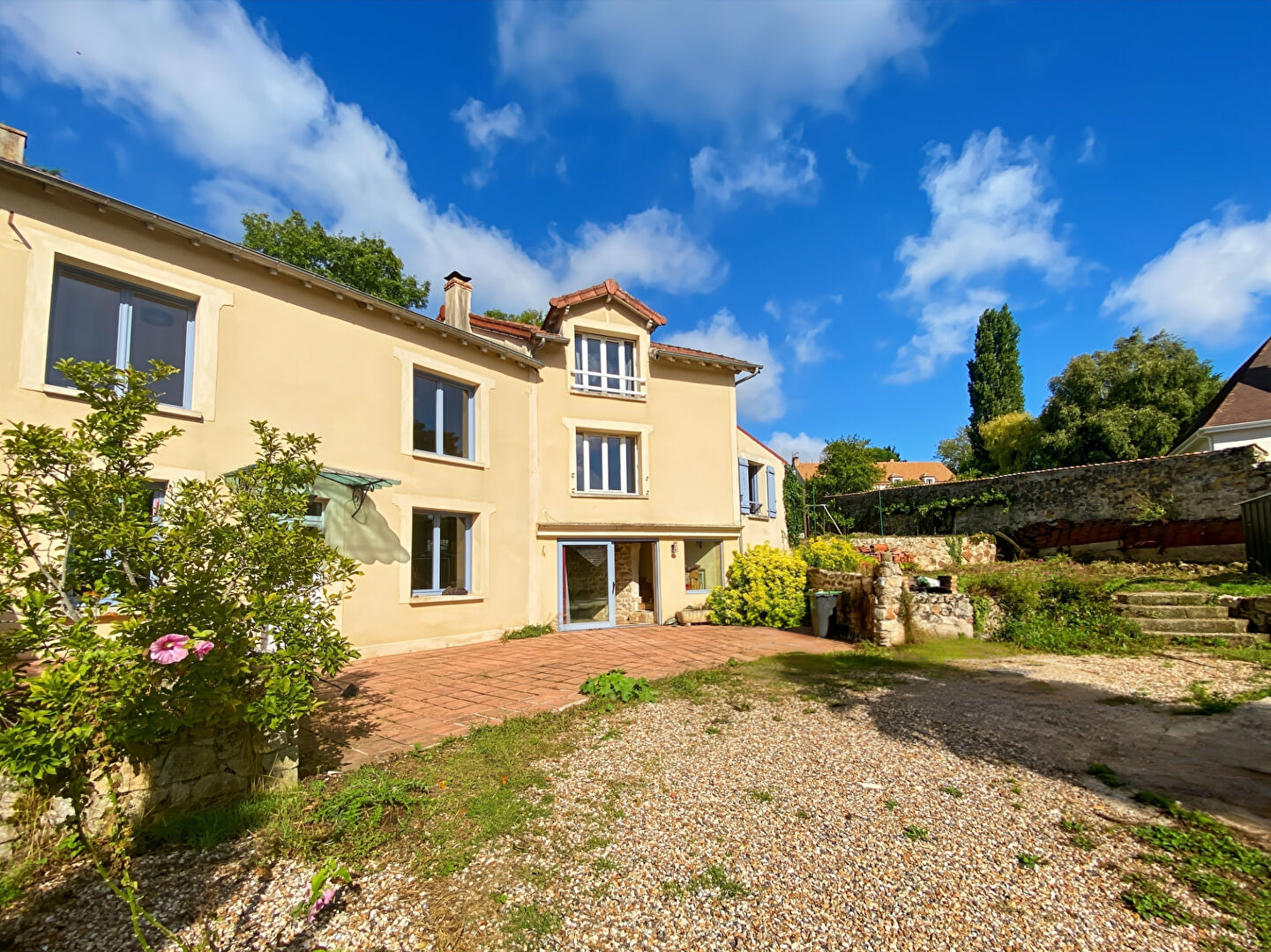 Maison SERAINCOURT (95450) 5 pièces 197.00 m²
