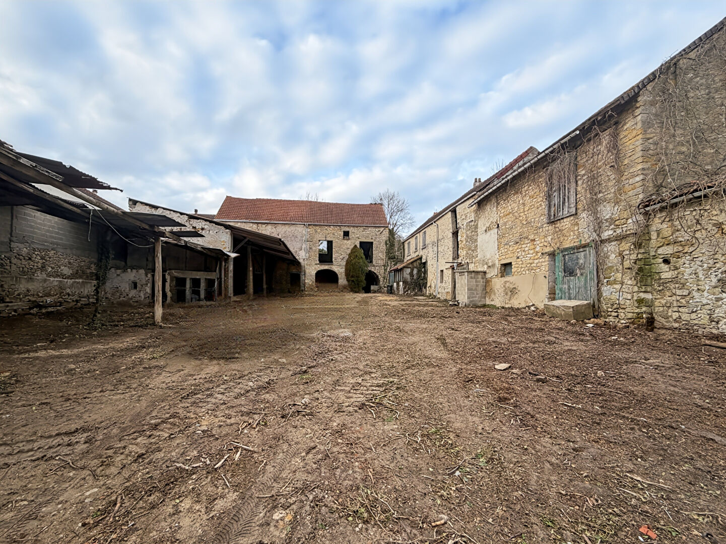 Maison CONDECOURT (95450) 10 pi&egrave;ces 100.00 m&sup2;