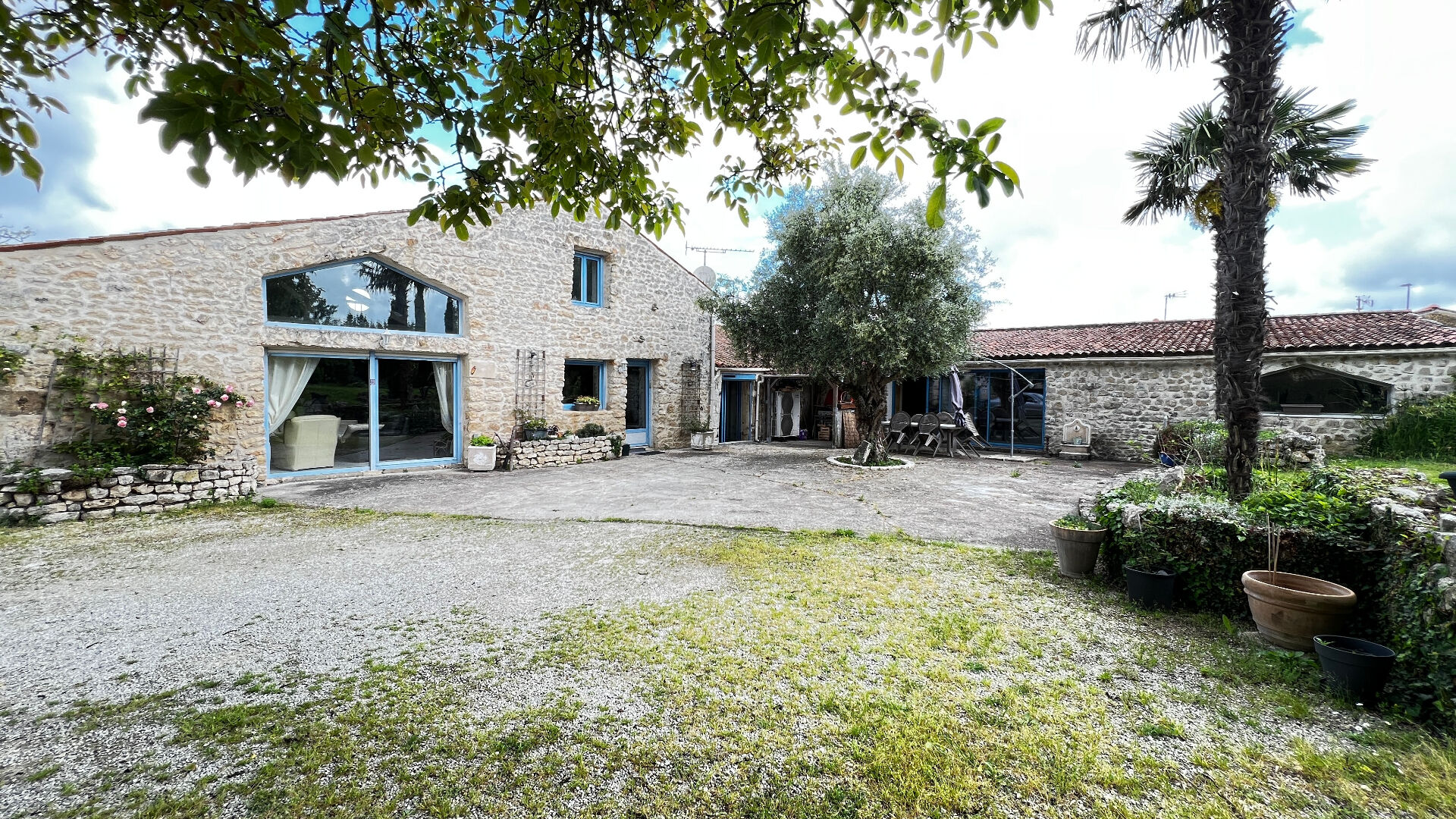 Maison ECHILLAIS (17620) 7 pi&egrave;ces 201.00 m&sup2;