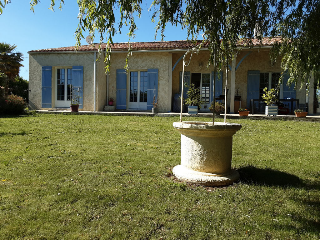 Maison SAINT JEAN D ANGLE (17620) 6 pièces 182.00 m²