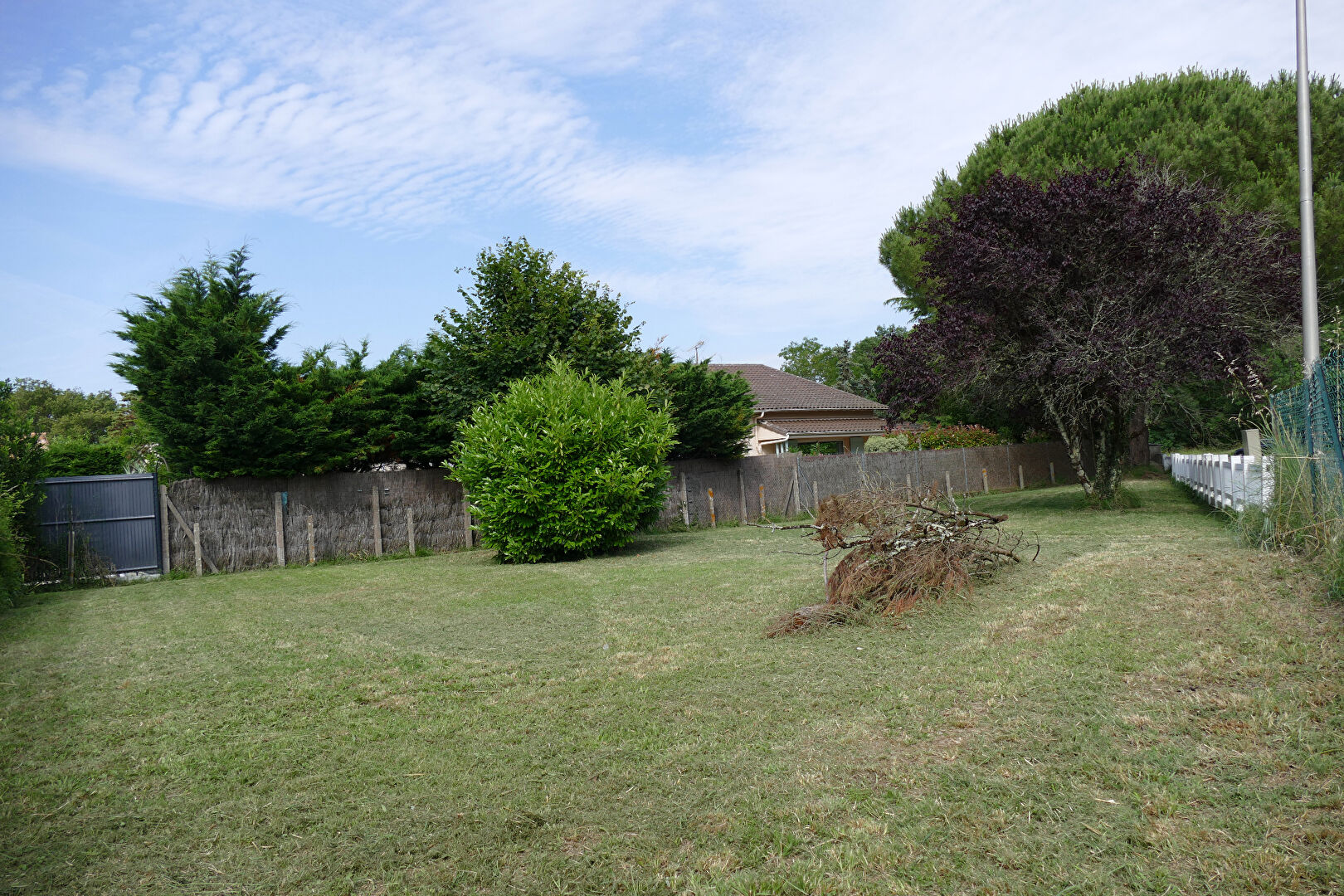 Terrain MEDIS (17600) 421.00 m&sup2;