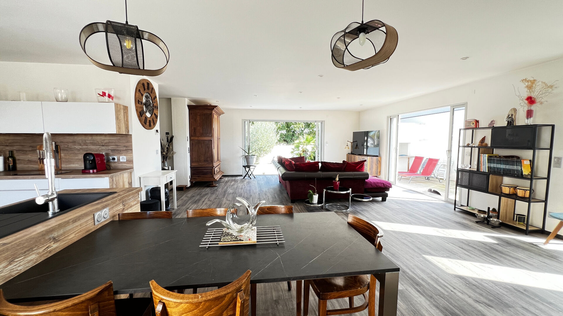 Maison MEDIS (17600) 6 pi&egrave;ces 175.00 m&sup2;