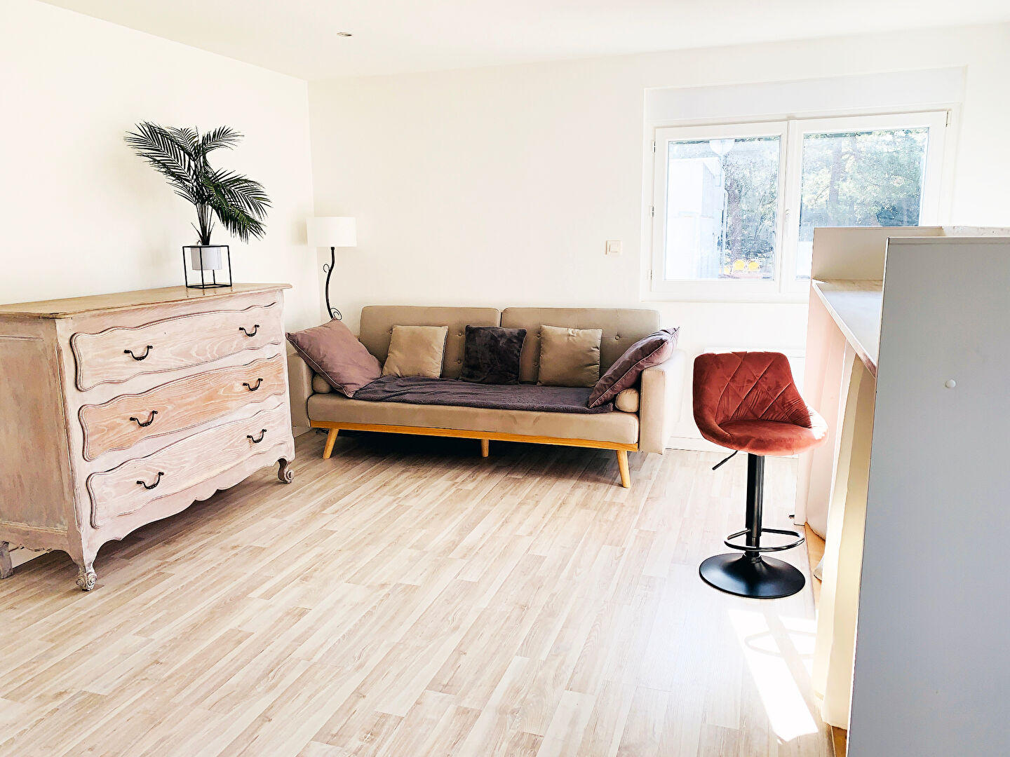 Appartement LES MATHES (17570) 3 pièces 73.00 m²