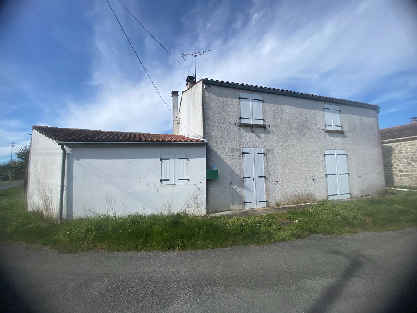 Maison LA GRIPPERIE SAINT SYMPHORIEN (17620) 8 pièces 136.00 m²
