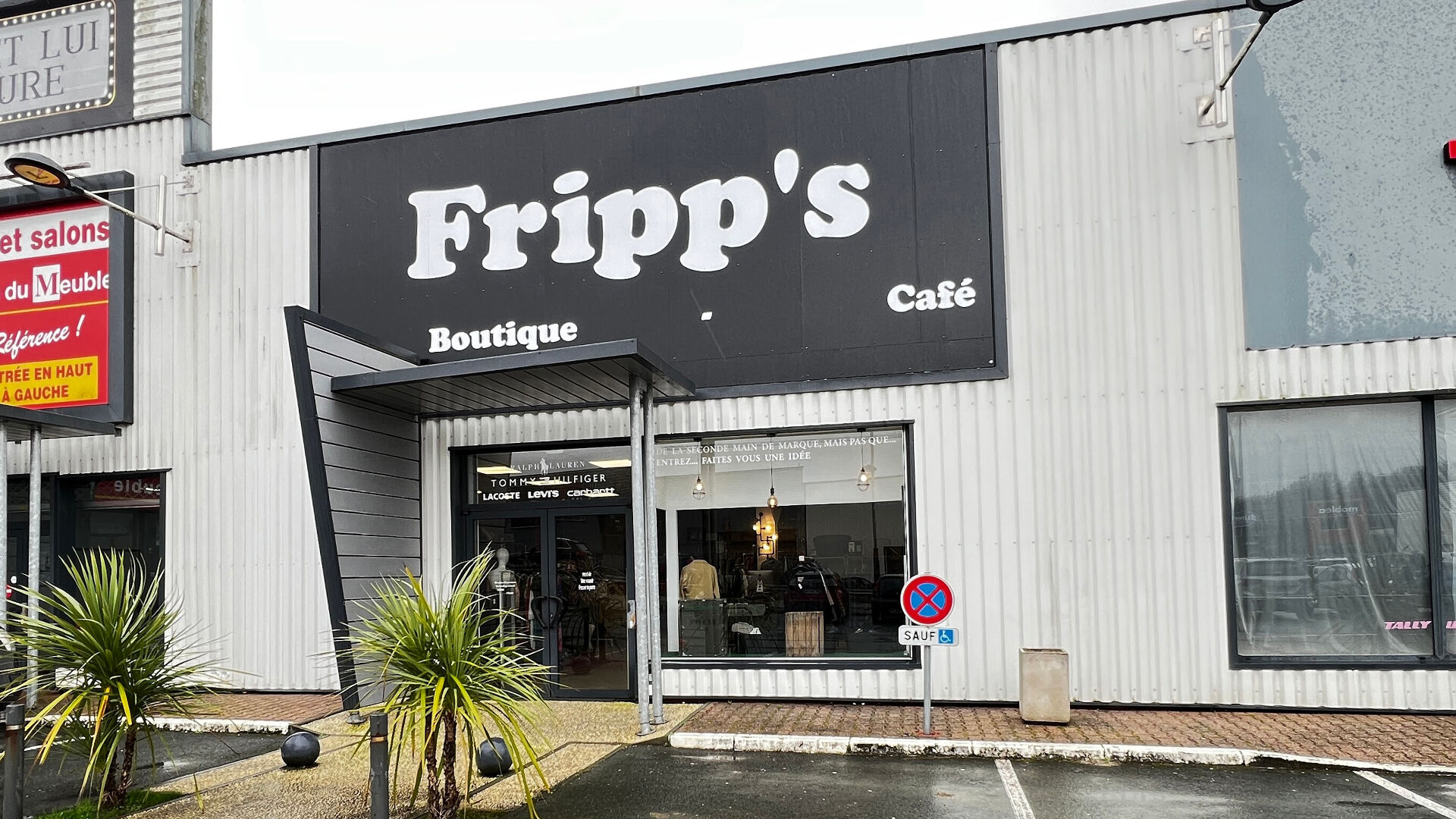 Local commercial ROYAN (17200) 200.00 m&sup2;