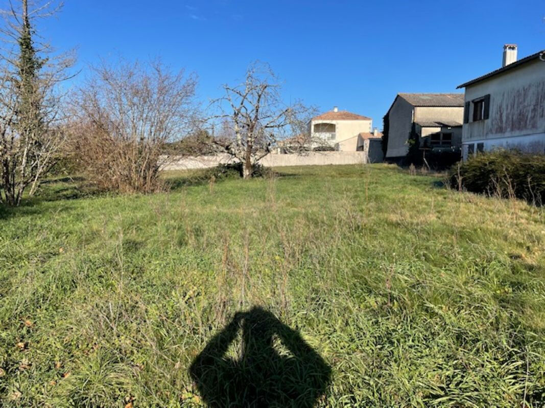 Terrain PONT L ABBE D ARNOULT (17250) 640.00 m&sup2;