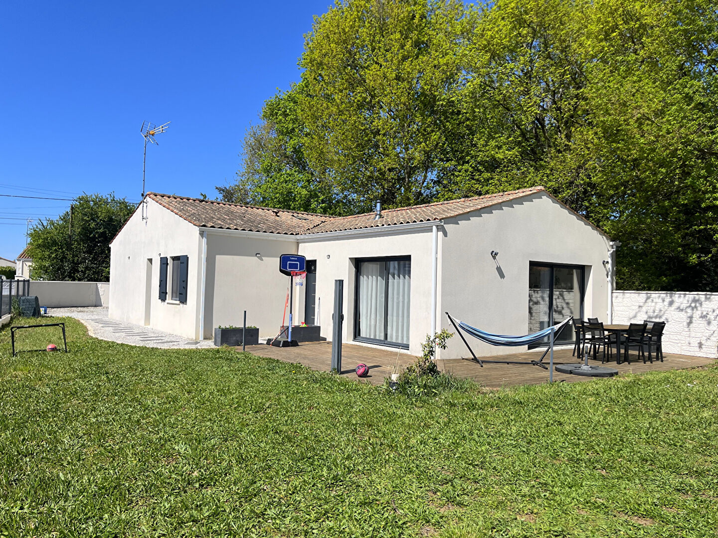 Maison TONNAY CHARENTE (17430) 4 pièces 94.00 m²