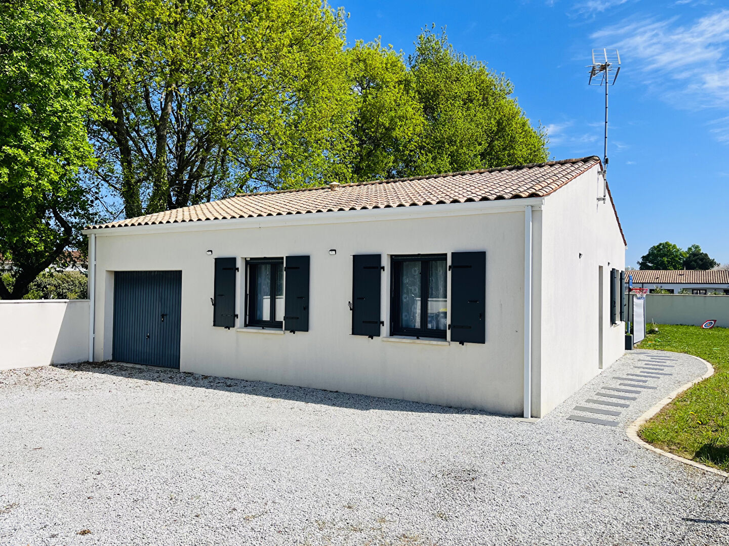 Maison TONNAY CHARENTE (17430) 4 pièces 94.00 m²
