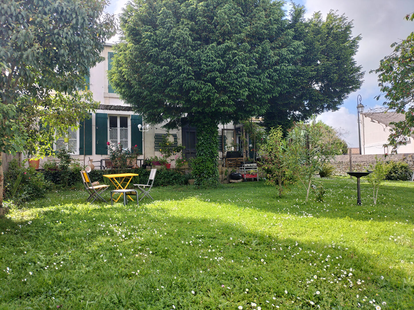 Maison TONNAY CHARENTE (17430) 7 pièces 200.89 m²