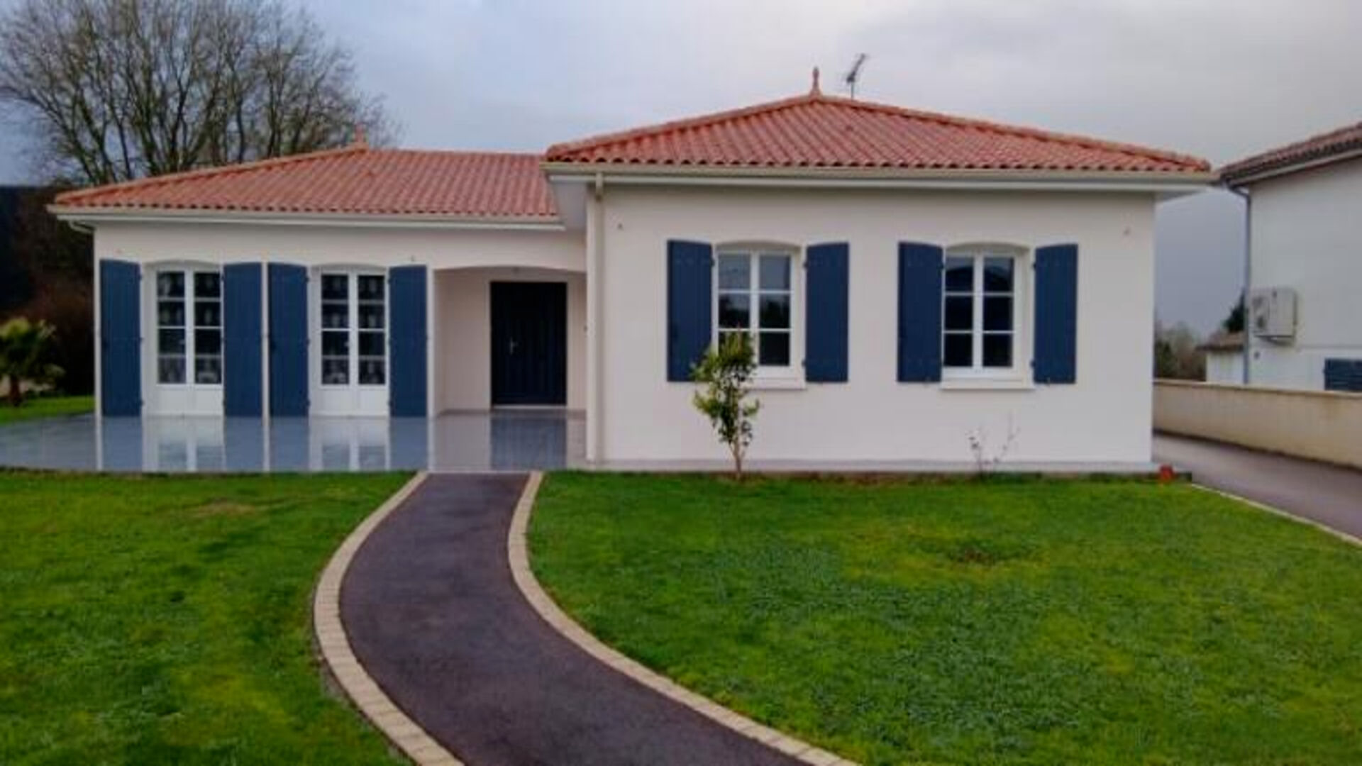 Maison TONNAY CHARENTE (17430) 6 pièces 143.64 m²