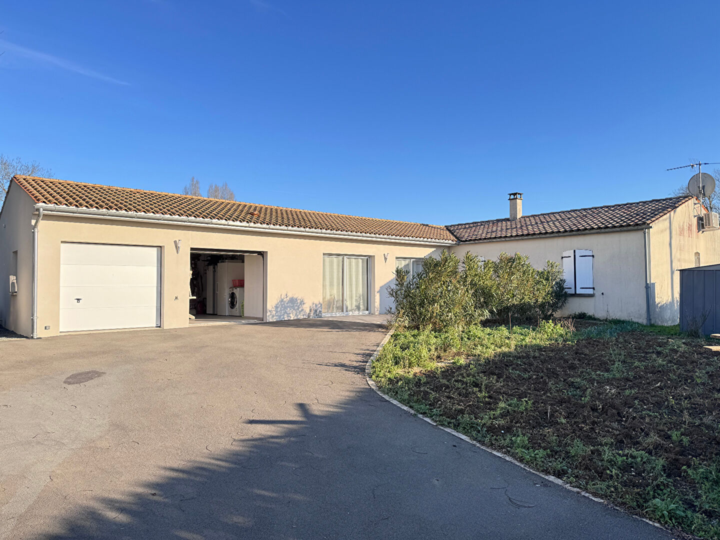 Maison CABARIOT (17430) 6 pièces 174.41 m²