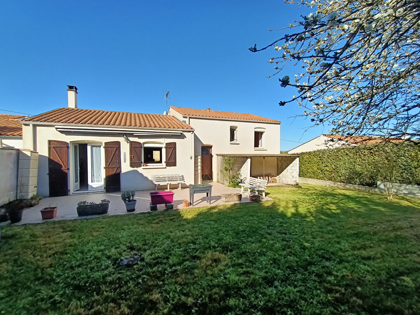 Maison TONNAY CHARENTE (17430) 5 pièces 108.59 m²