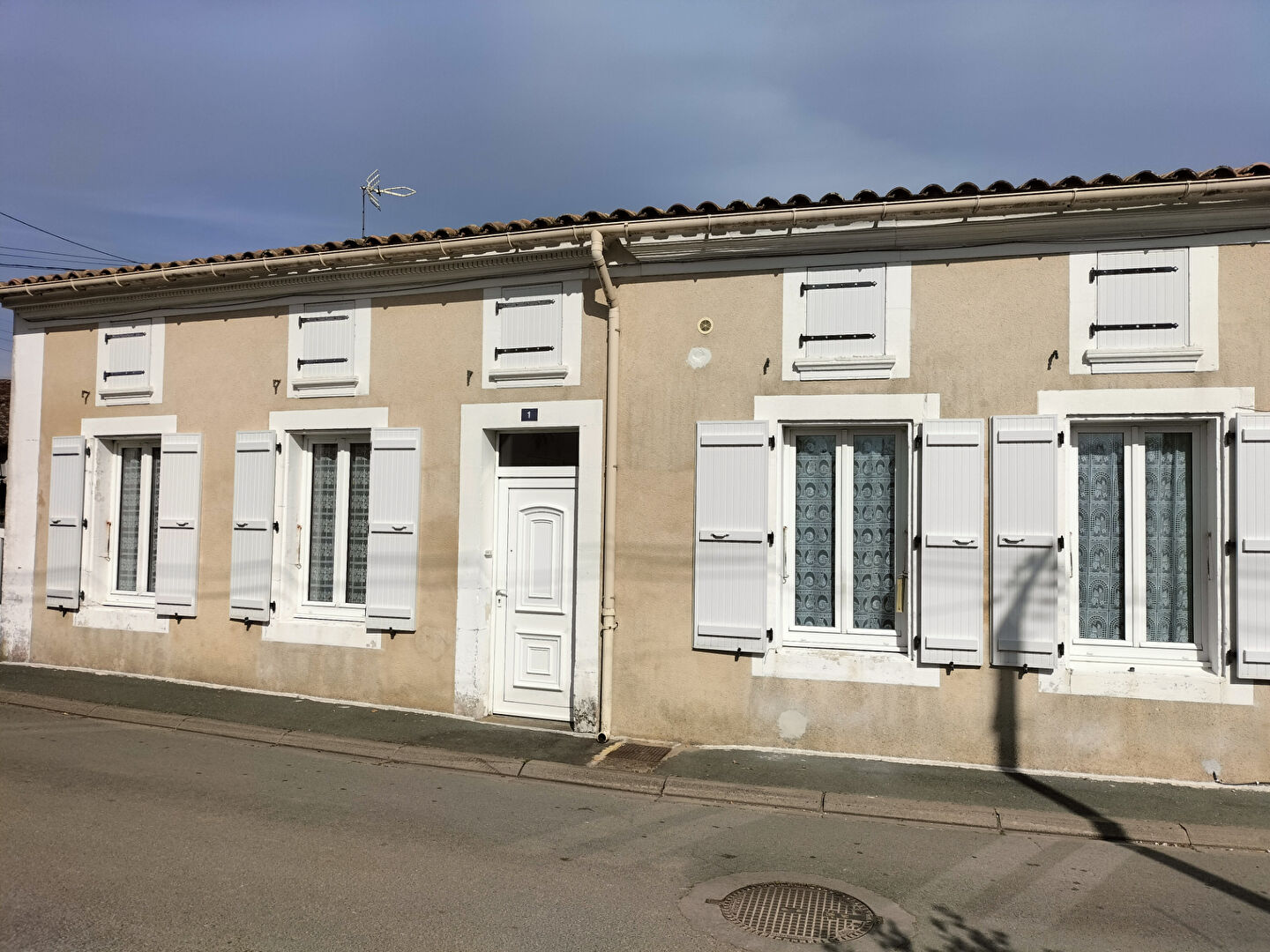 Maison TONNAY CHARENTE (17430) 4 pièces 95.00 m²