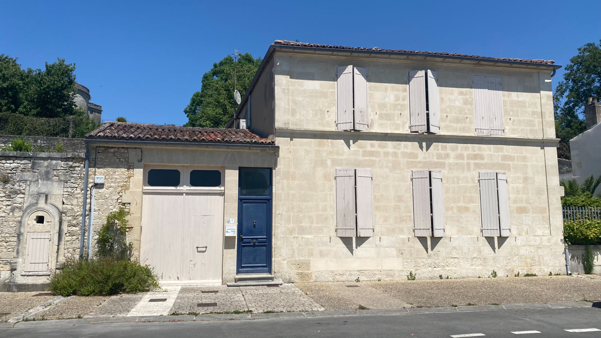 Maison TONNAY CHARENTE (17430) 6 pièces 152.23 m²