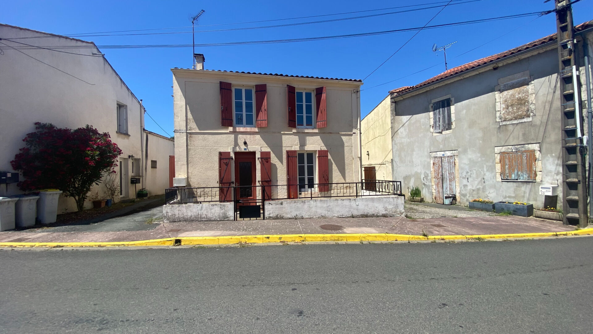 Maison LUSSANT (17430) 5 pièces 93.57 m²