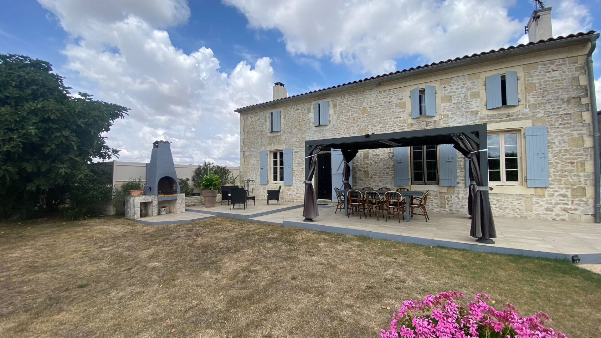 Maison PUY DU LAC (17380) 6 pièces 162.00 m²