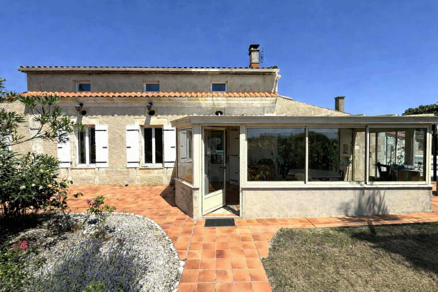 Maison TRIZAY (17250) 7 pi&egrave;ces 177.82 m&sup2;