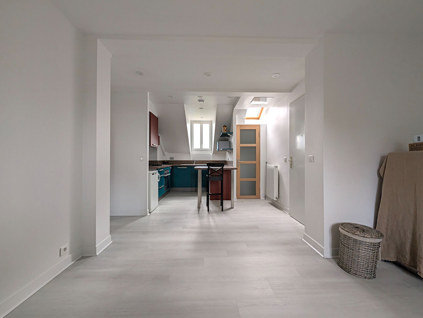 Vaires-sur-Marne (77) 199 000 € Appartement 3 pièces , 2 chambres 55.78 m² Avec jardin