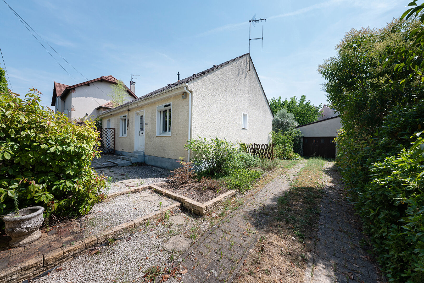 Vaires-sur-Marne (77) Exclusif 349 000 € Maison 4 pièces , 2 chambres 88.24 m² Avec jardin, terrasse, garage/box Voir le bien