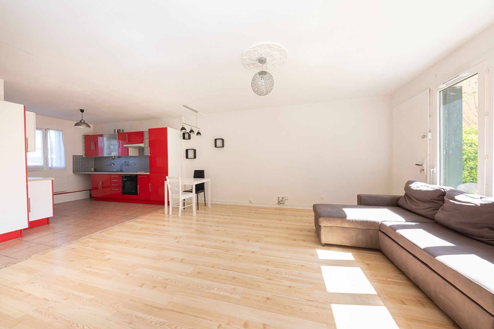 Appartement BAGNOLET (93170) 2 pi&egrave;ces 58.00 m&sup2;