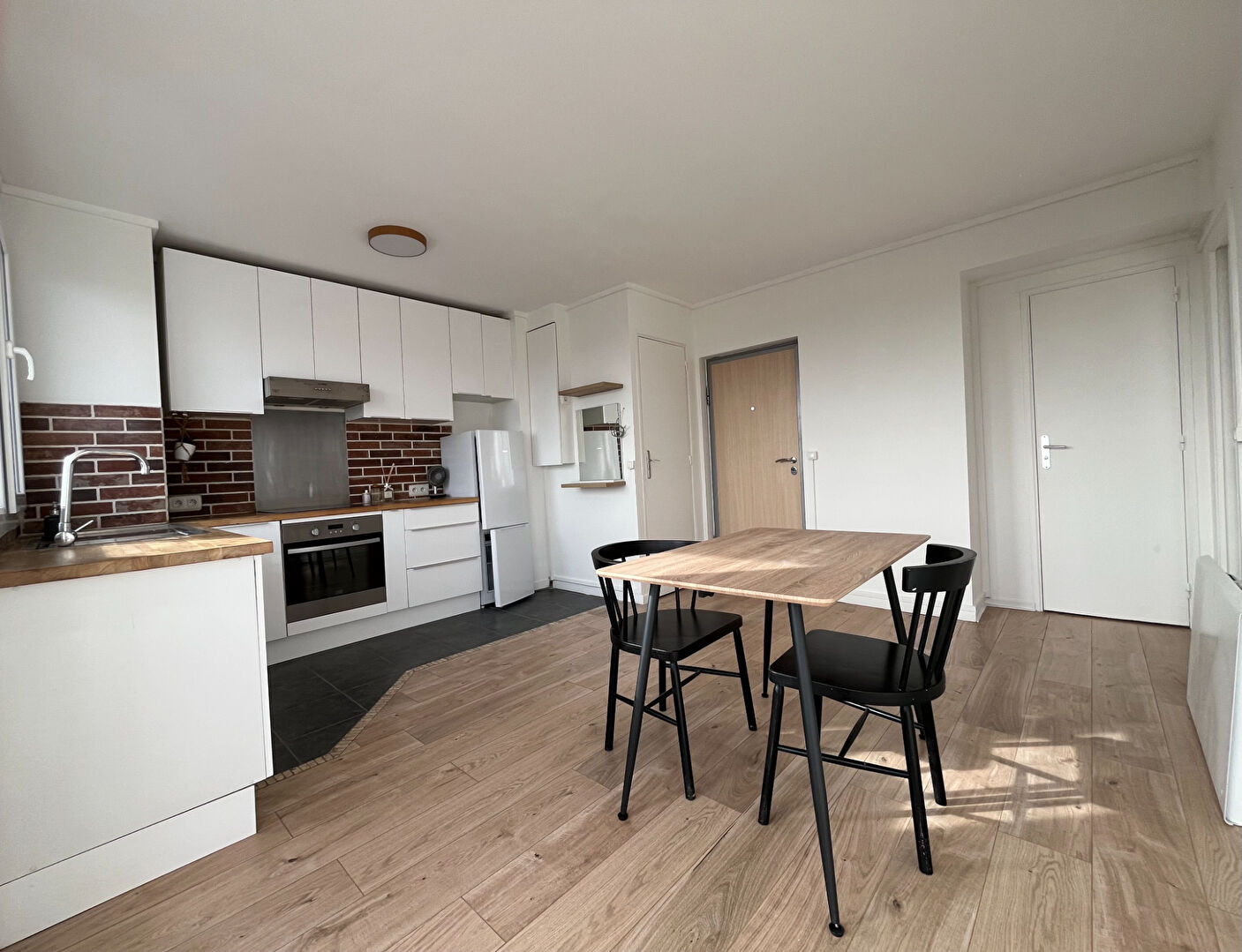 Appartement MONTREUIL (93100) 2 pi&egrave;ces 32.47 m&sup2;