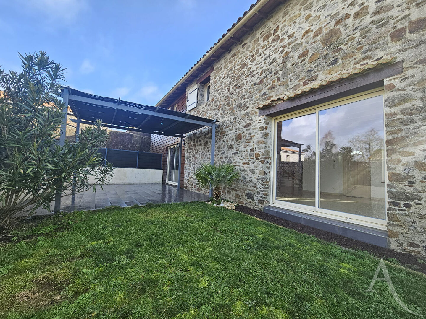 Maison LEGE (44650) 5 pi&egrave;ces 165.00 m&sup2;