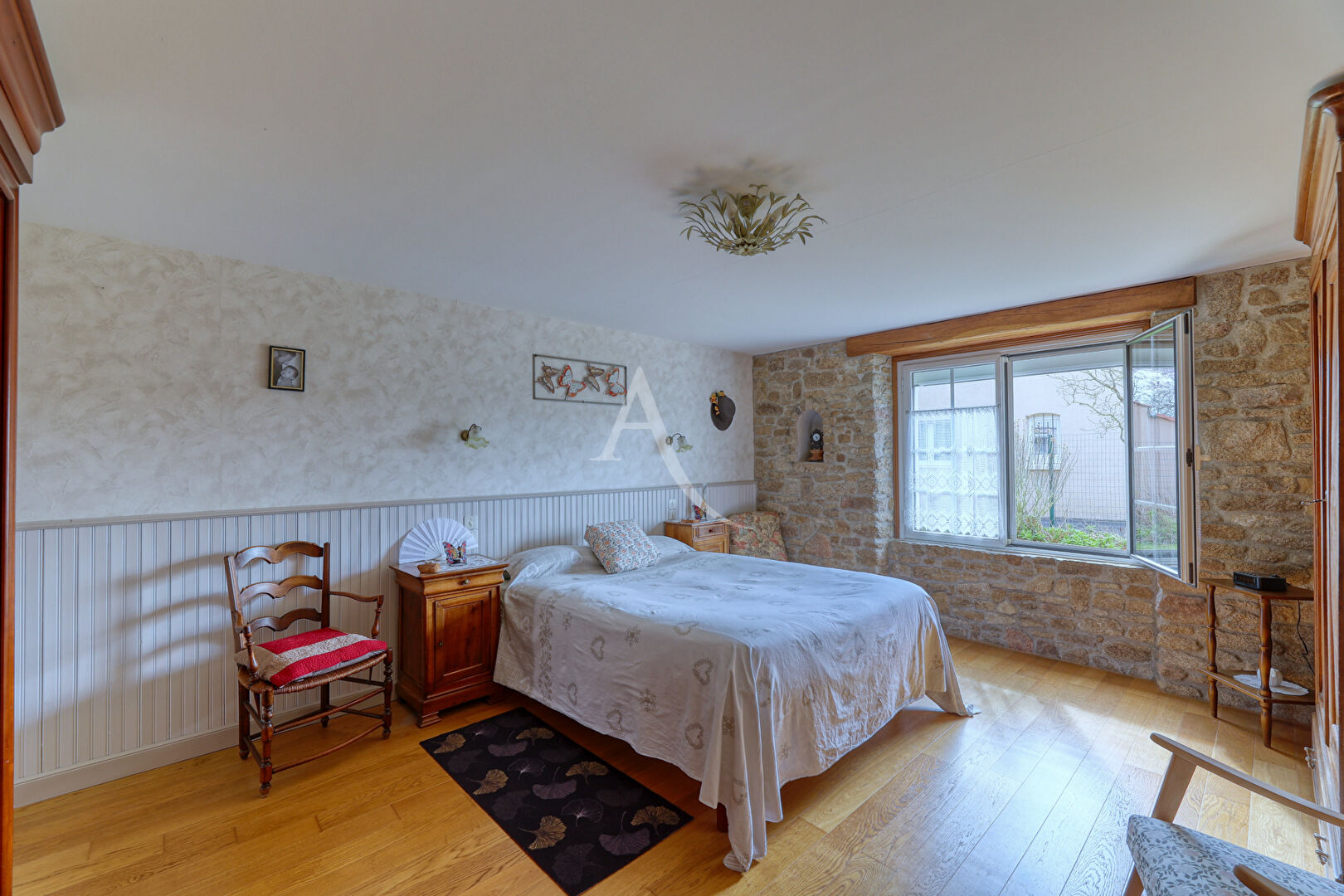Maison MONTAIGU VENDEE (85600) 7 pièces 144.00 m²