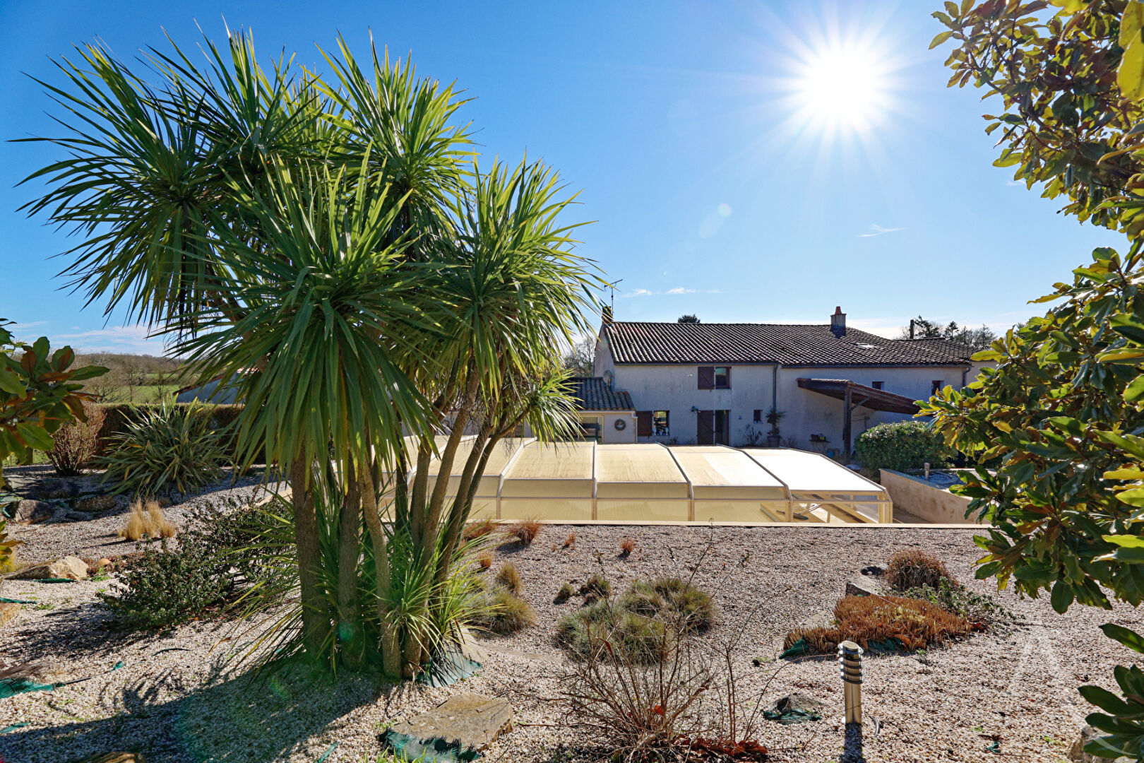 Maison MONTAIGU VENDEE (85600) 8 pi&egrave;ces 241.00 m&sup2;