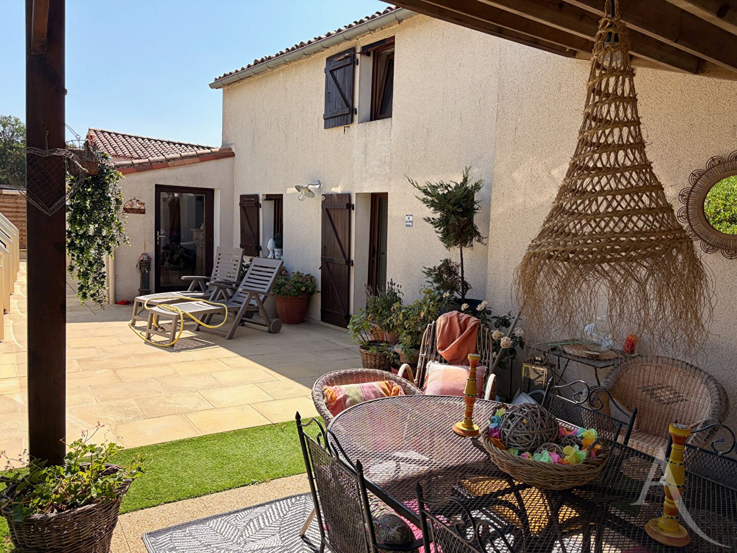 Maison MONTAIGU VENDEE (85600) 8 pi&egrave;ces 241.00 m&sup2;