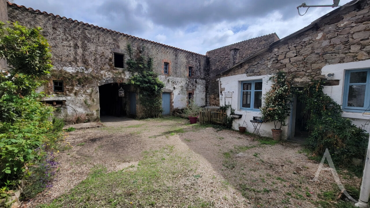 Maison SAINT ETIENNE DU BOIS (85670) 5 pi&egrave;ces 130.00 m&sup2;