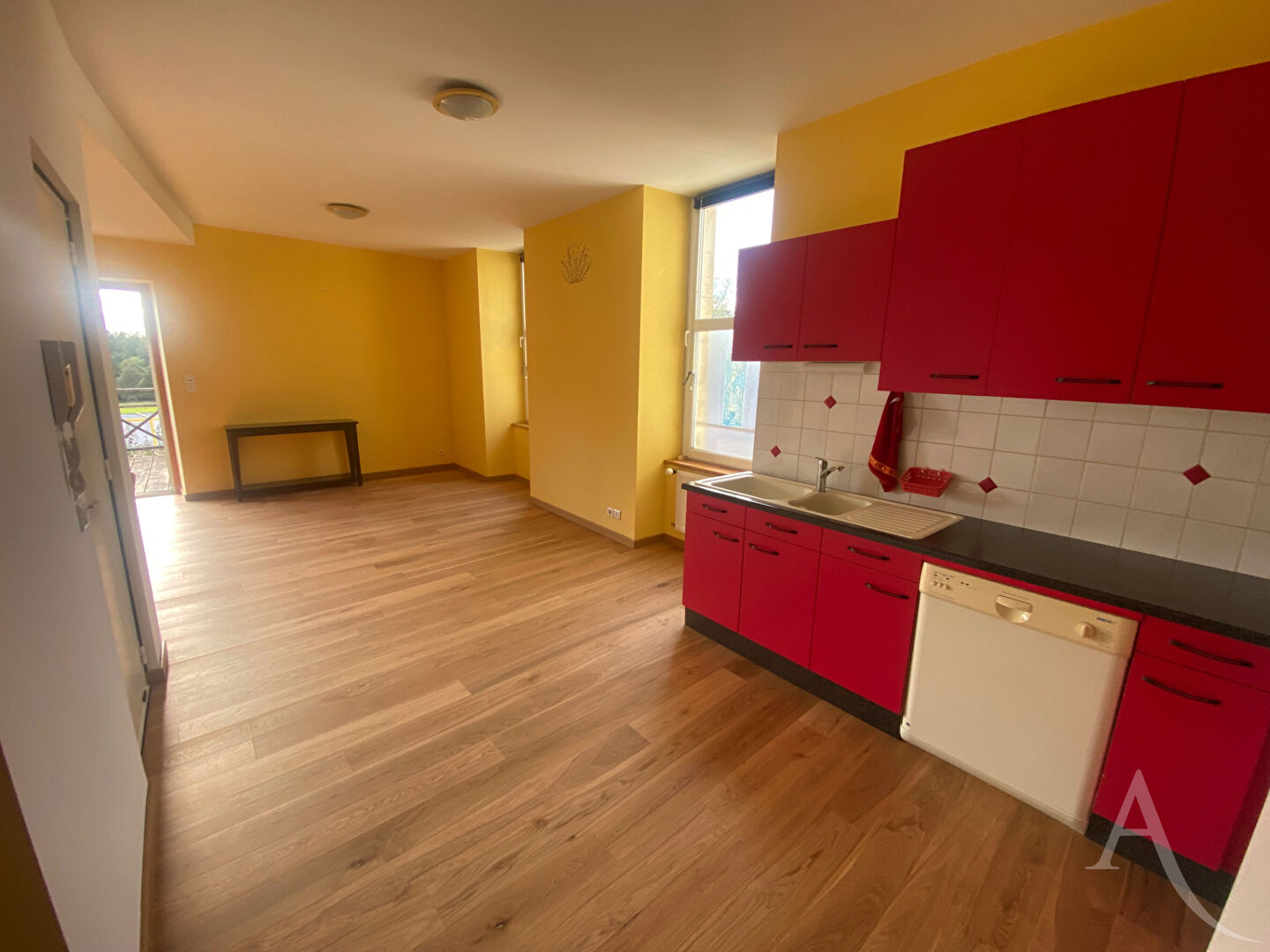 Appartement MONTAIGU VENDEE (85600) 4 pièces 75.00 m²