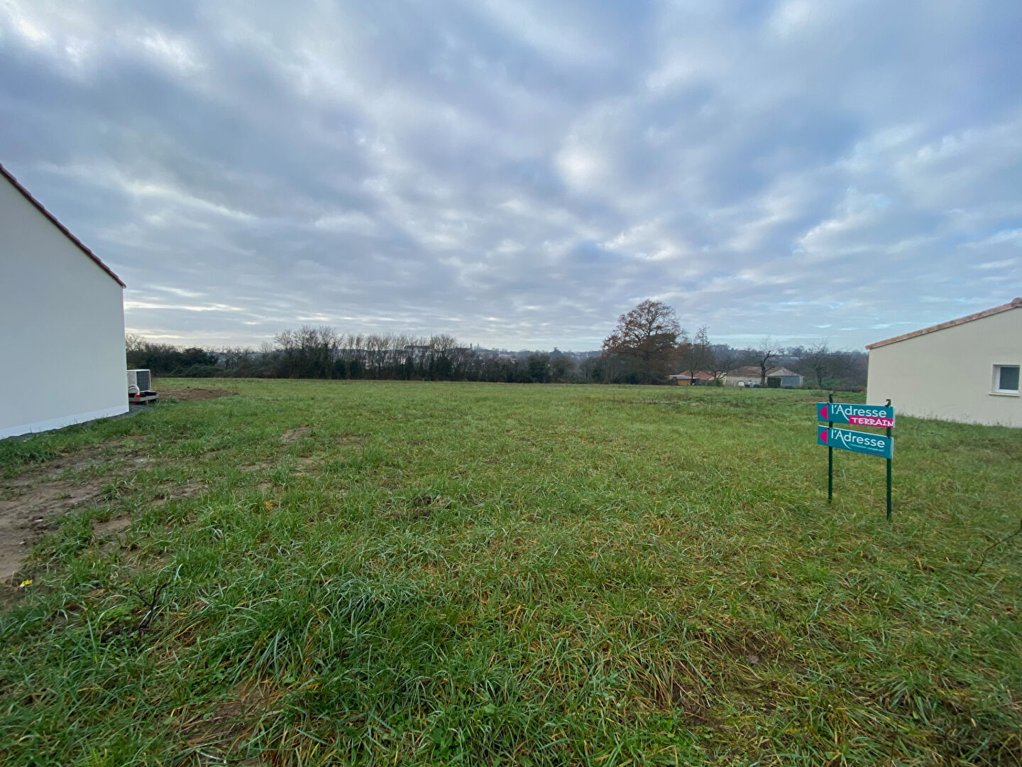 Terrain CHAVAGNES EN PAILLERS (85250) 325.00 m²