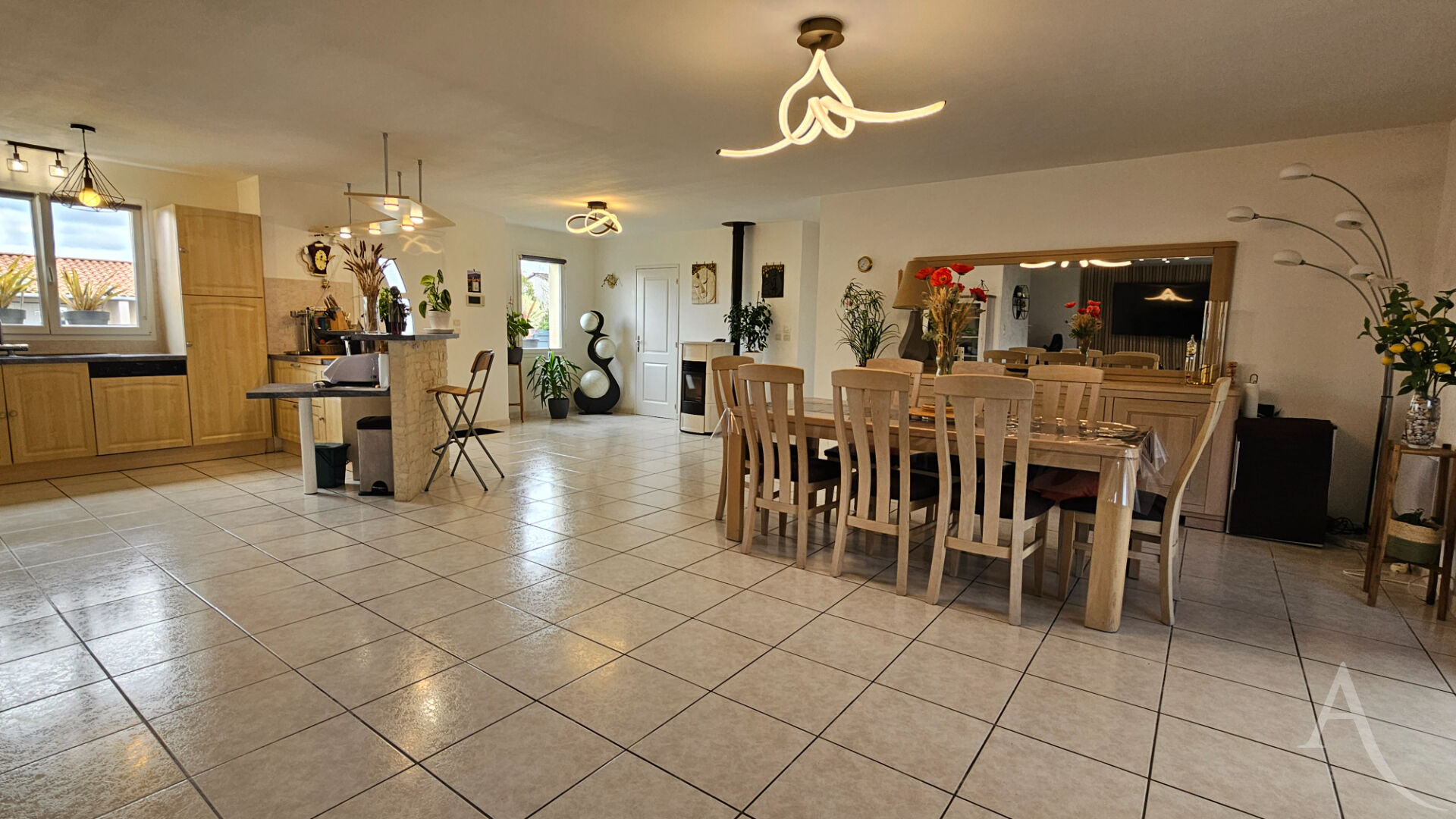 Maison SAINT ETIENNE DU BOIS (85670) 4 pi&egrave;ces 127.00 m&sup2;