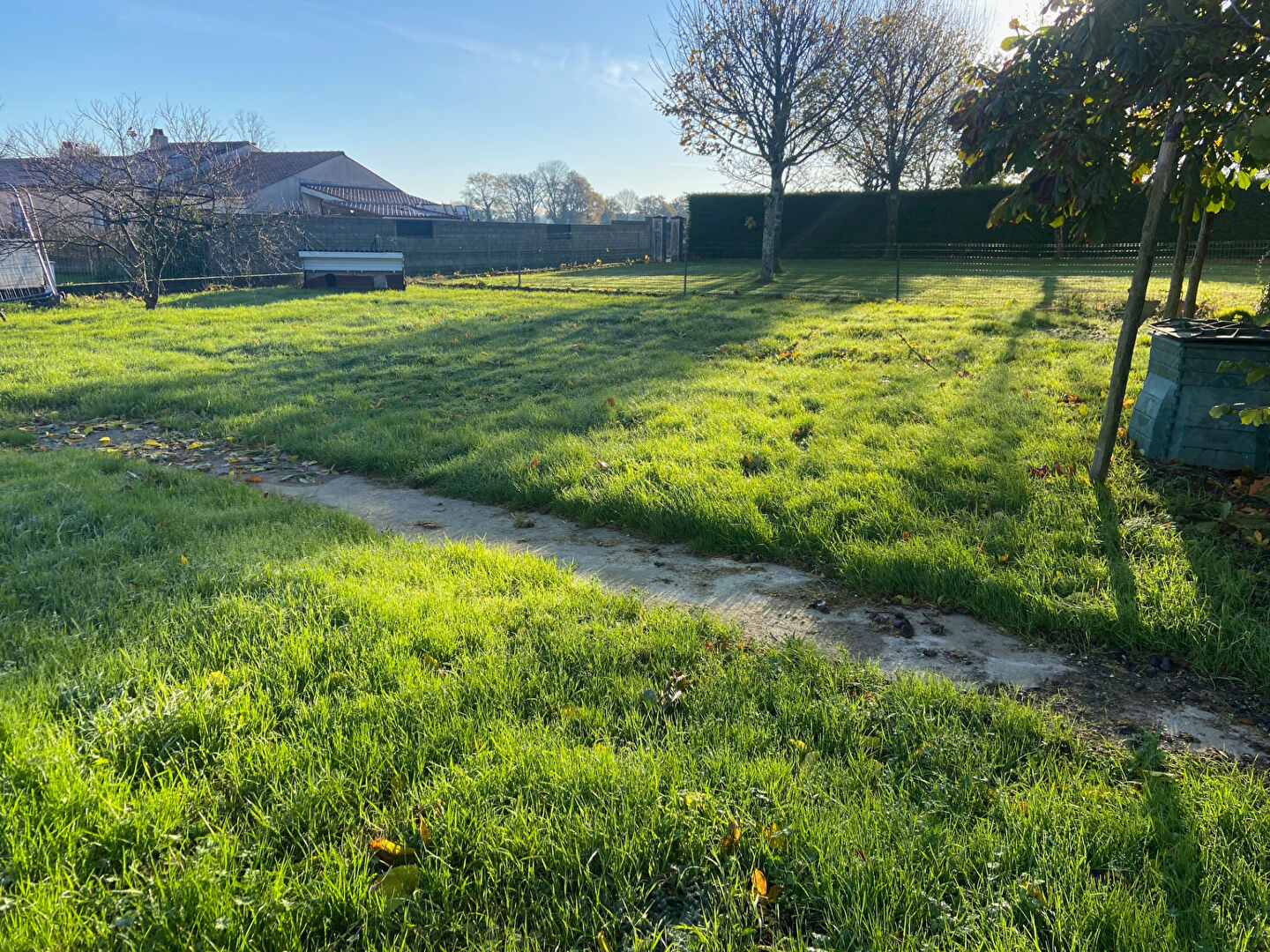 Terrain TREIZE SEPTIERS (85600) 363.00 m²