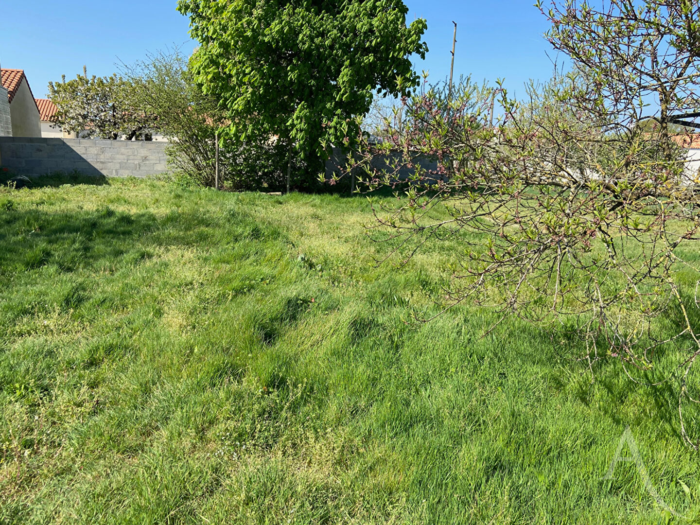 Terrain TREIZE SEPTIERS (85600) 363.00 m&sup2;