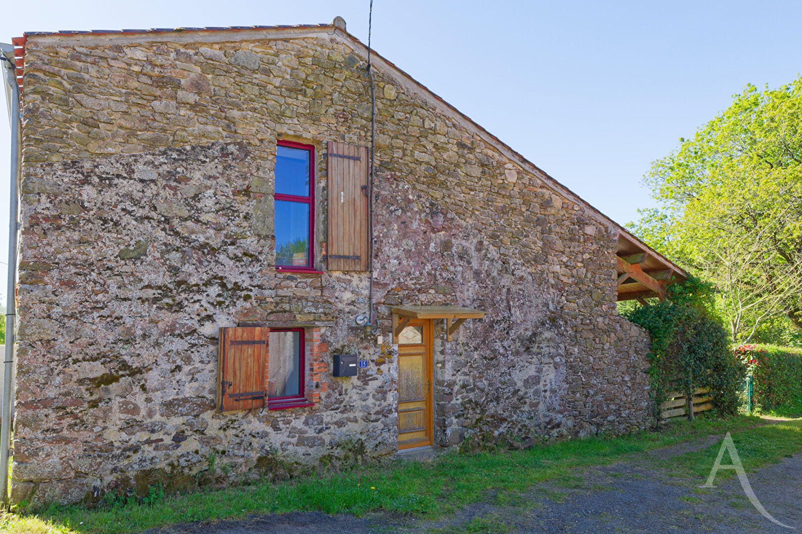 Maison SAINT ETIENNE DU BOIS (85670) 5 pi&egrave;ces 125.00 m&sup2;