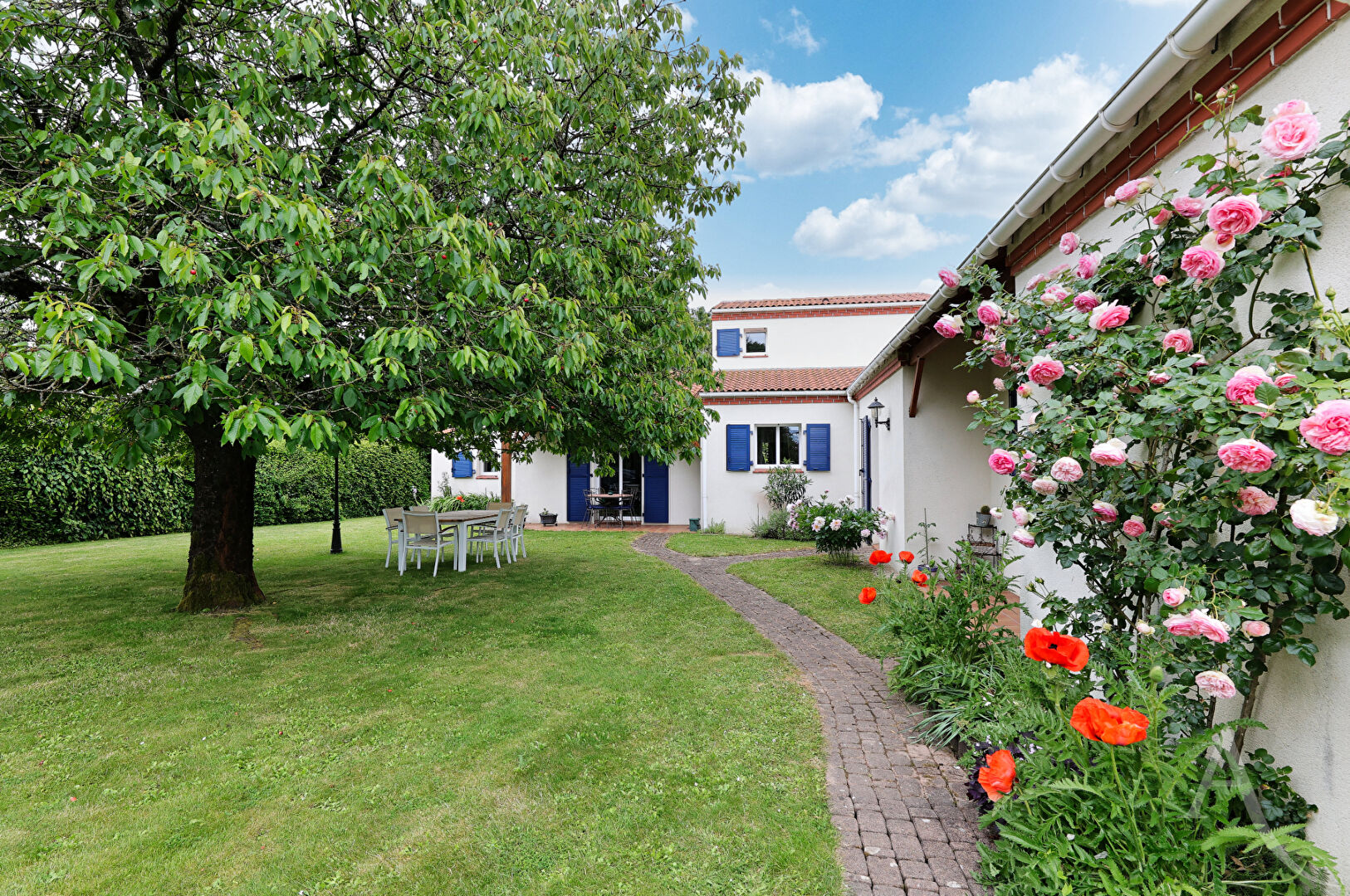 Maison MONTAIGU VENDEE (85600) 6 pièces 142.00 m²