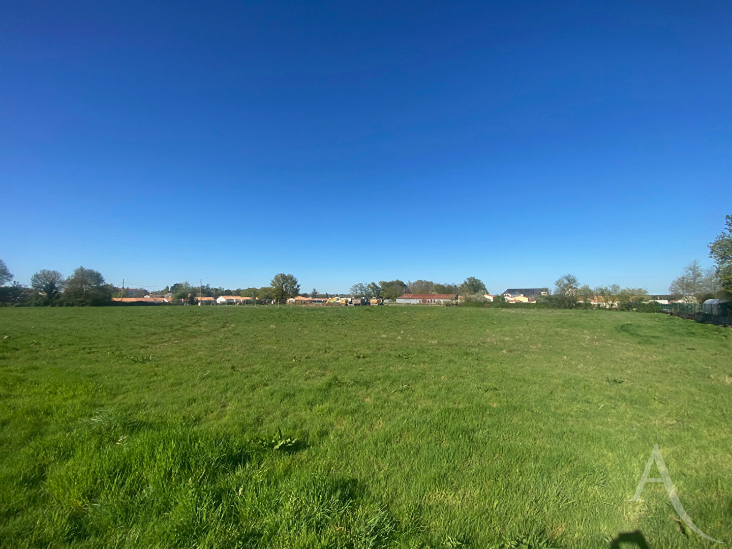 Terrain CHAVAGNES EN PAILLERS (85250) 391.00 m²