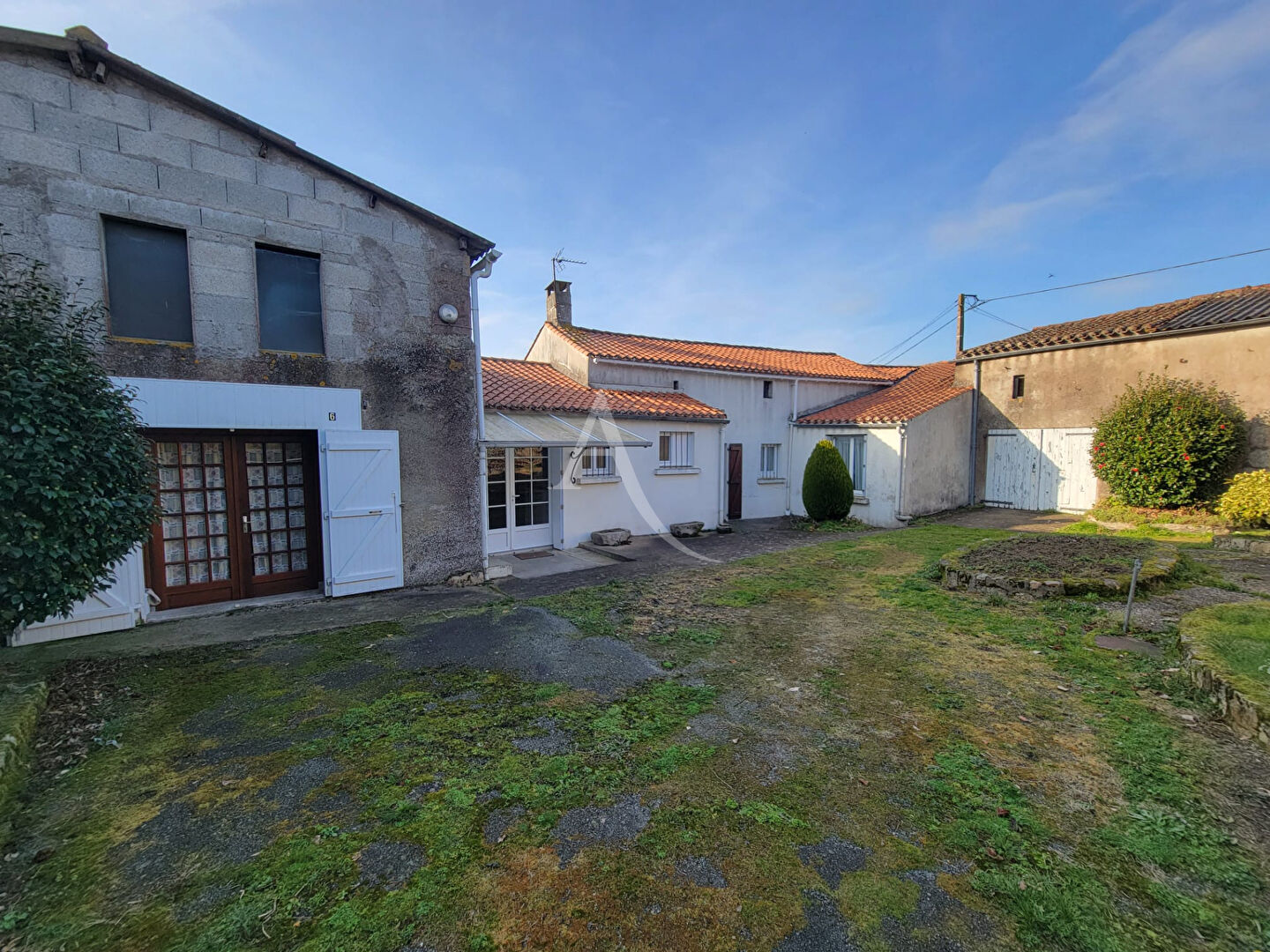 Maison saint ETIENNE DU BOIS (85670) 8 pièces 78.00 m²