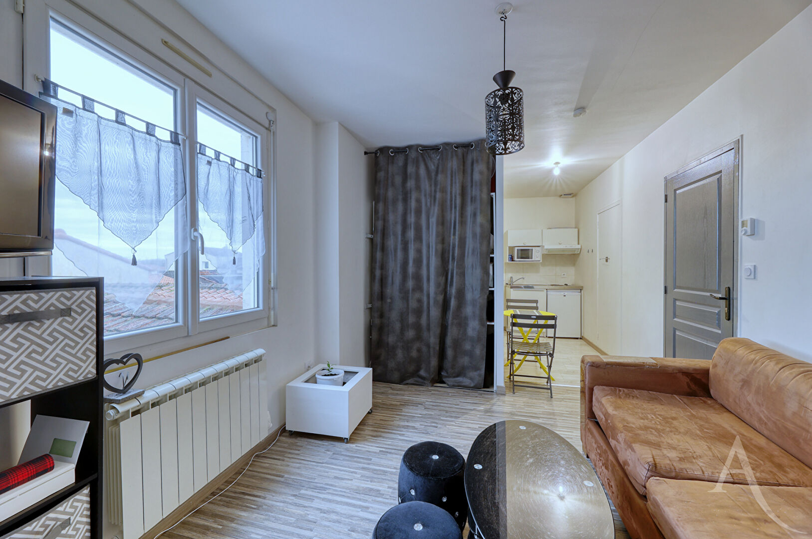 Immeuble MONTAIGU VENDEE (85600) 7 pi&egrave;ces 124.00 m&sup2;