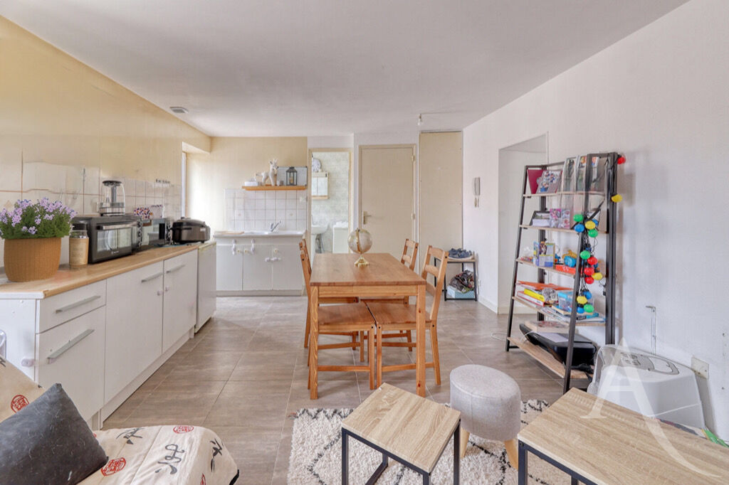 Immeuble VIEILLEVIGNE (44116) 5 pièces 85.11 m²
