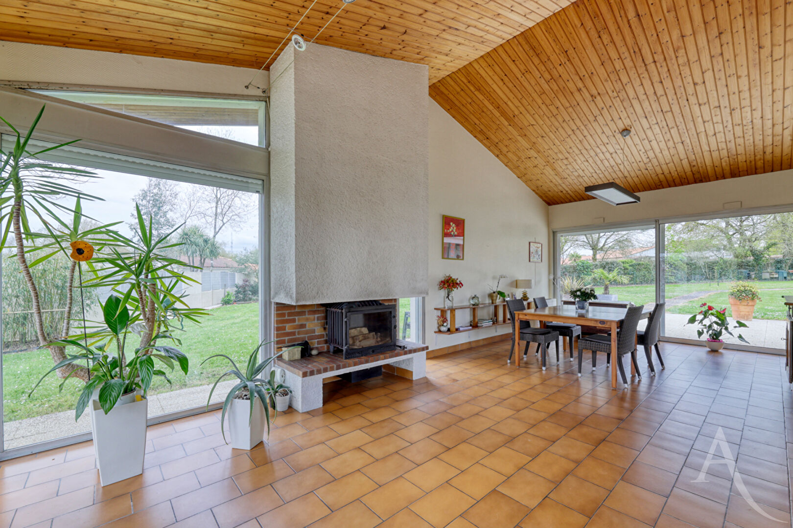 Maison MONTAIGU VENDEE (85600) 6 pi&egrave;ces 163.00 m&sup2;