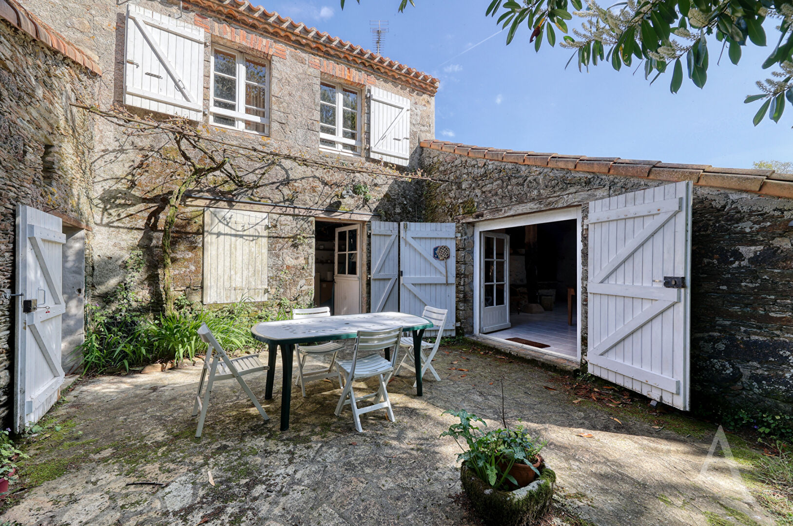 Maison LEGE (44650) 5 pièces 183.00 m²