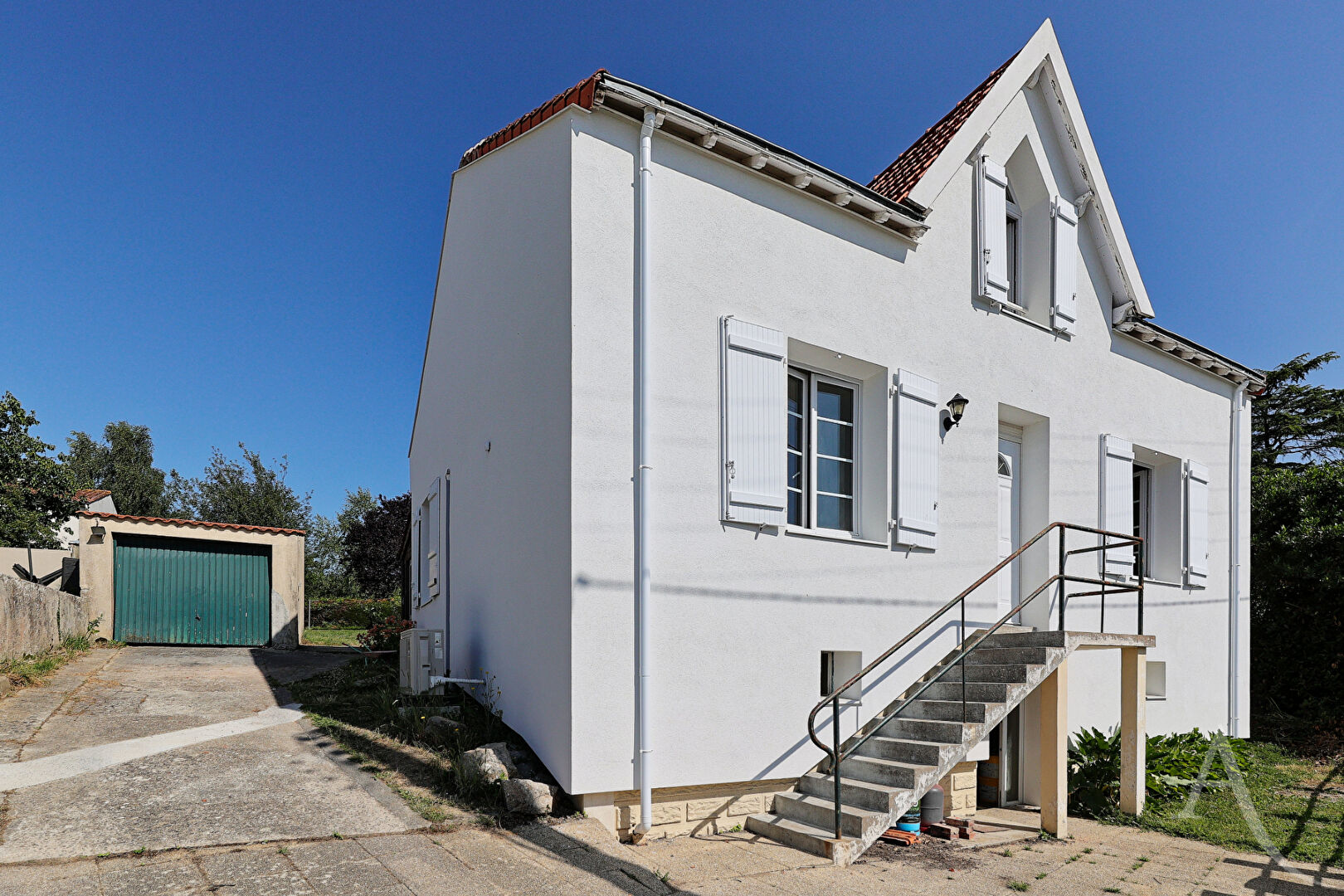 Maison saint ETIENNE DU BOIS (85670) 6 pièces 120.00 m²